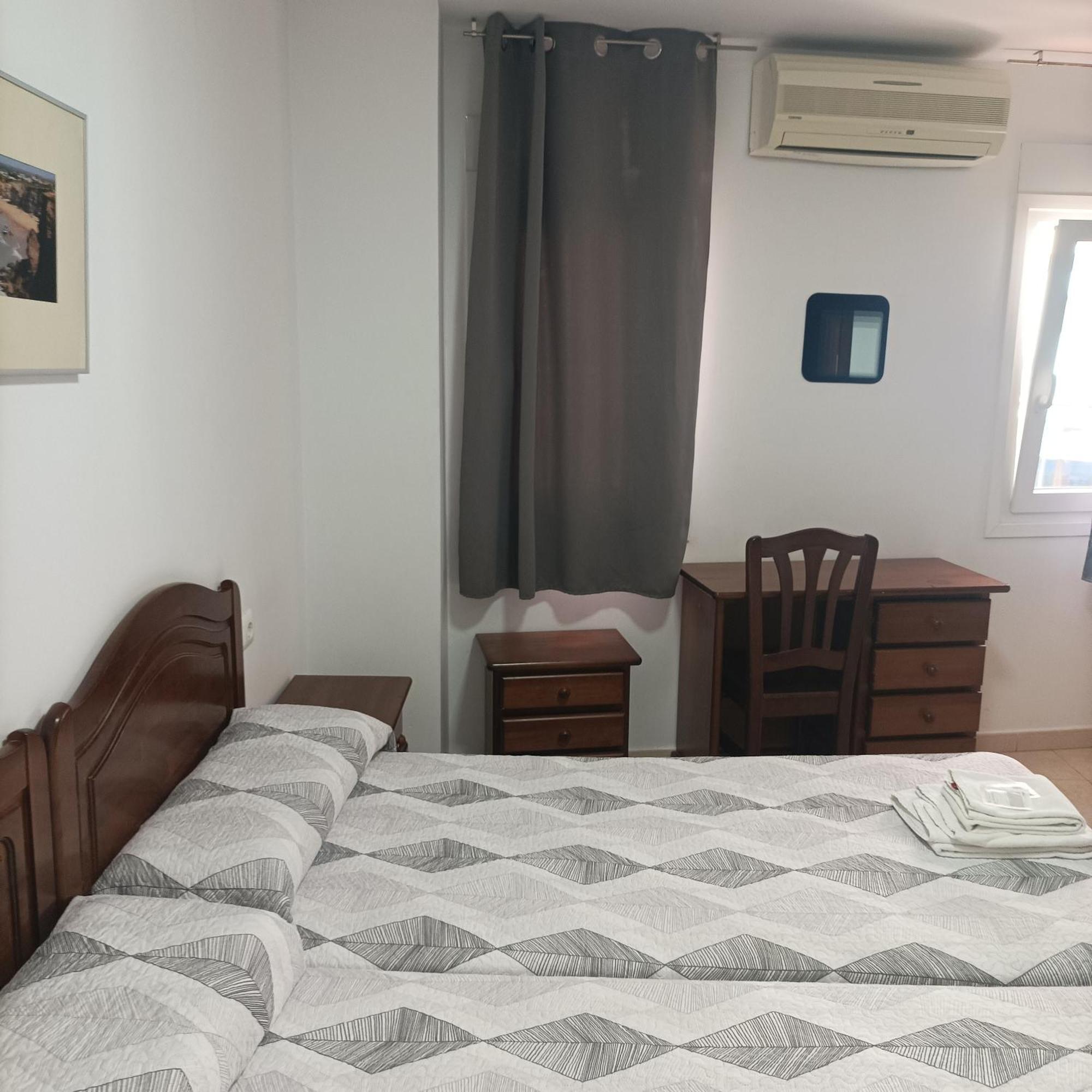 Hostal Carlos 2 La Línea de la Concepción Exterior foto
